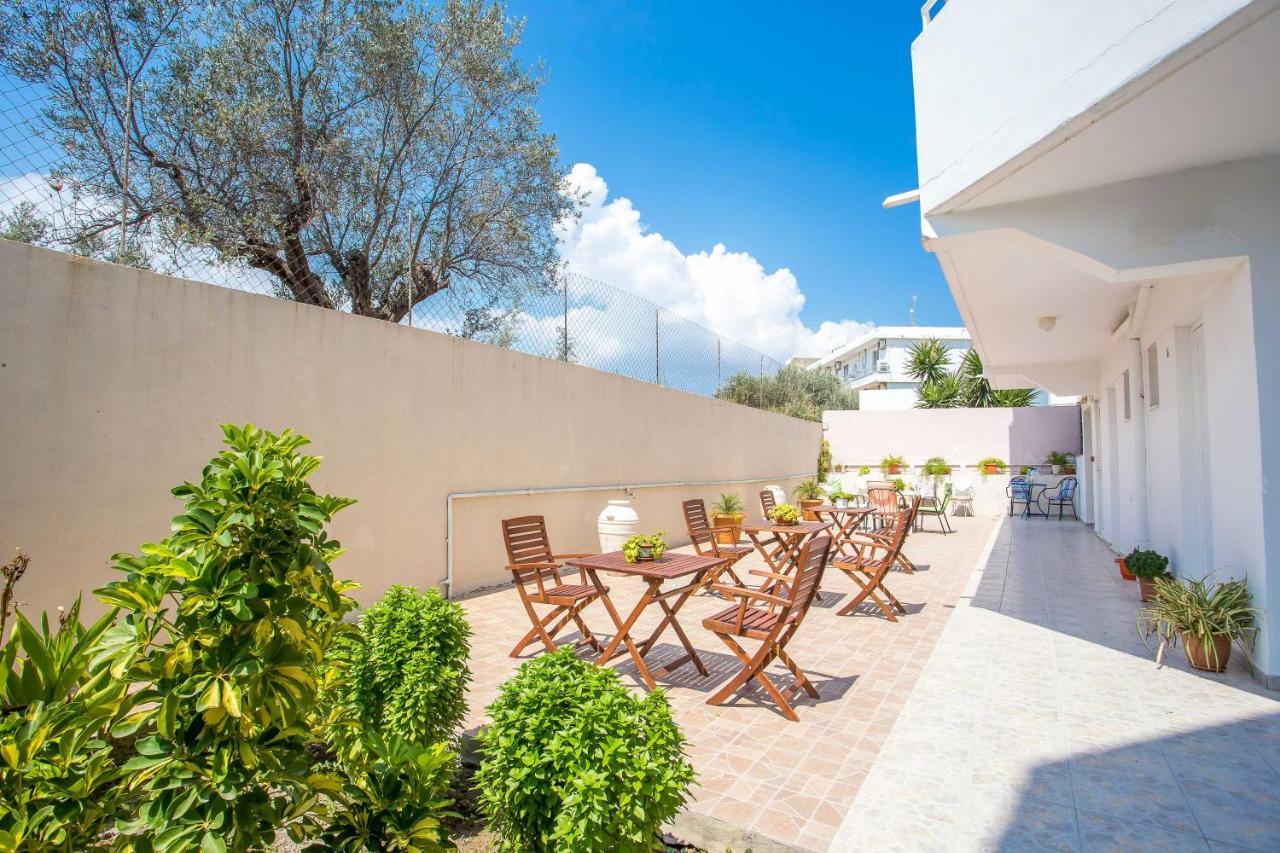 Iatridis Studios Faliraki (Adults Only) Bagian luar foto